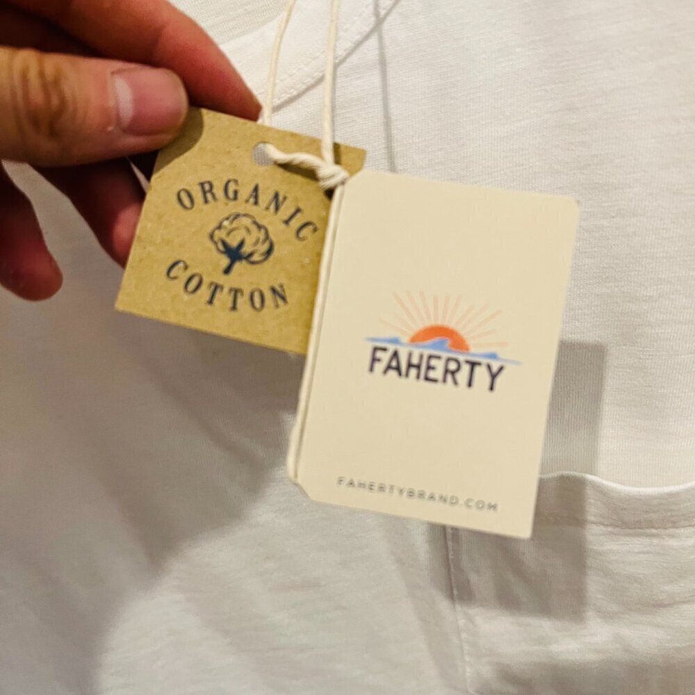 Faherty Sunwashed Pocket Tee T-Shirt NWT - Size Large - Picture 5 of 6